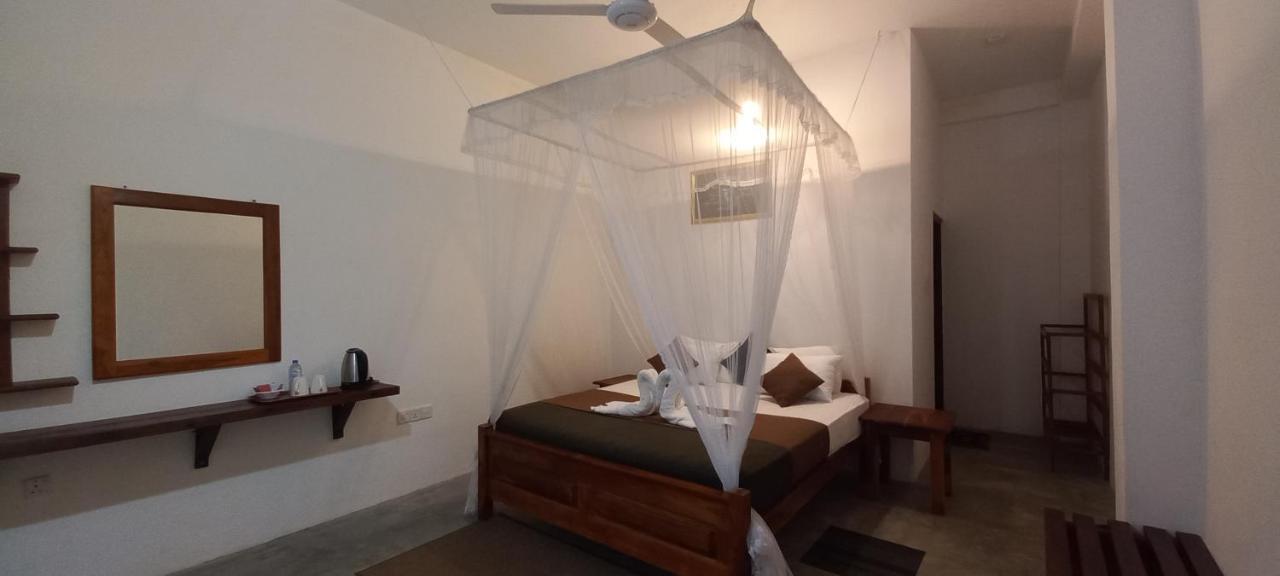 Lazy Bear Lodge Ella Bagian luar foto