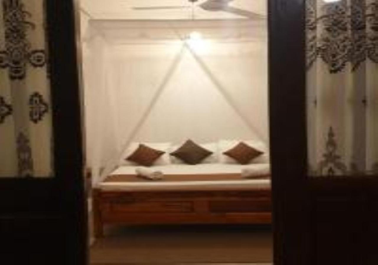 Lazy Bear Lodge Ella Bagian luar foto
