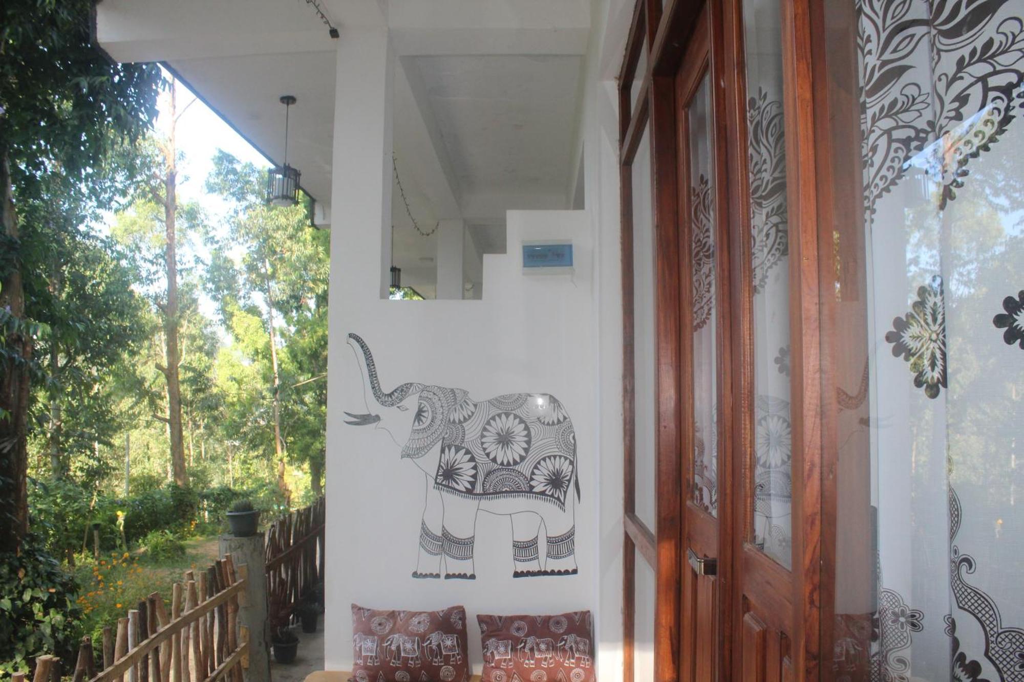 Lazy Bear Lodge Ella Ruang foto
